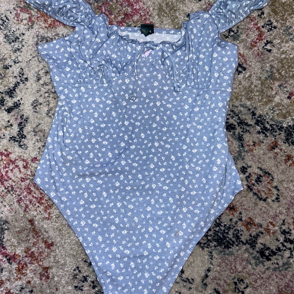 Wild Fable Light Blue Floral Women’s Bodysuit